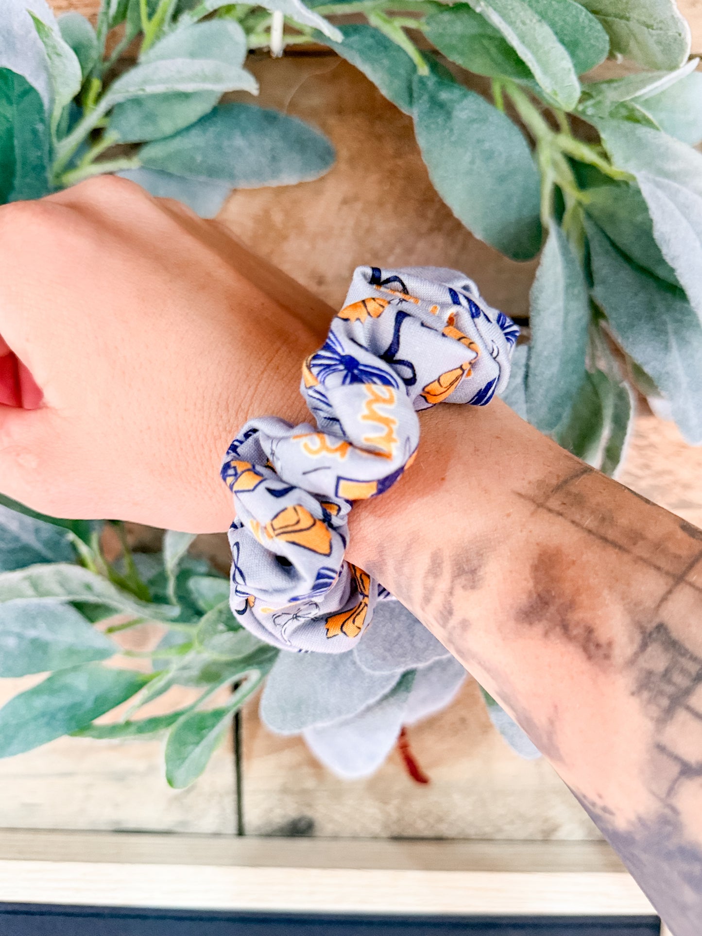 Montoursville Scrunchie