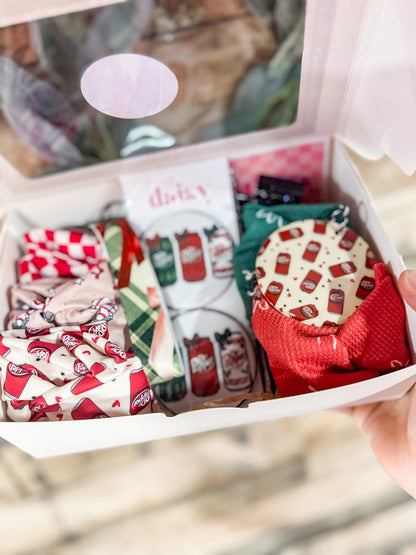 GIVE A GIRL A DR PEPPER CHRISTMAS GIFT BOX