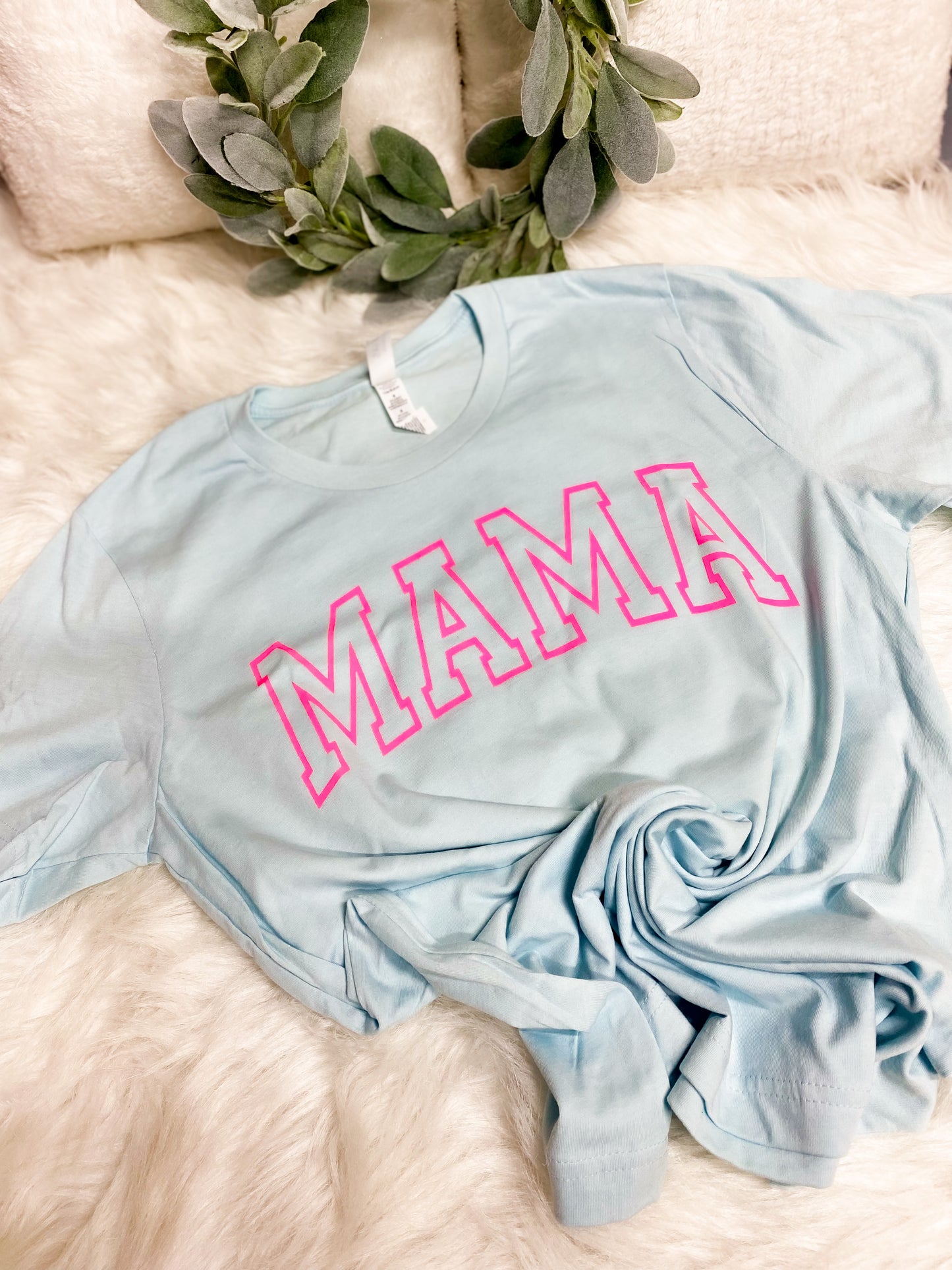 Mama Outline Tee